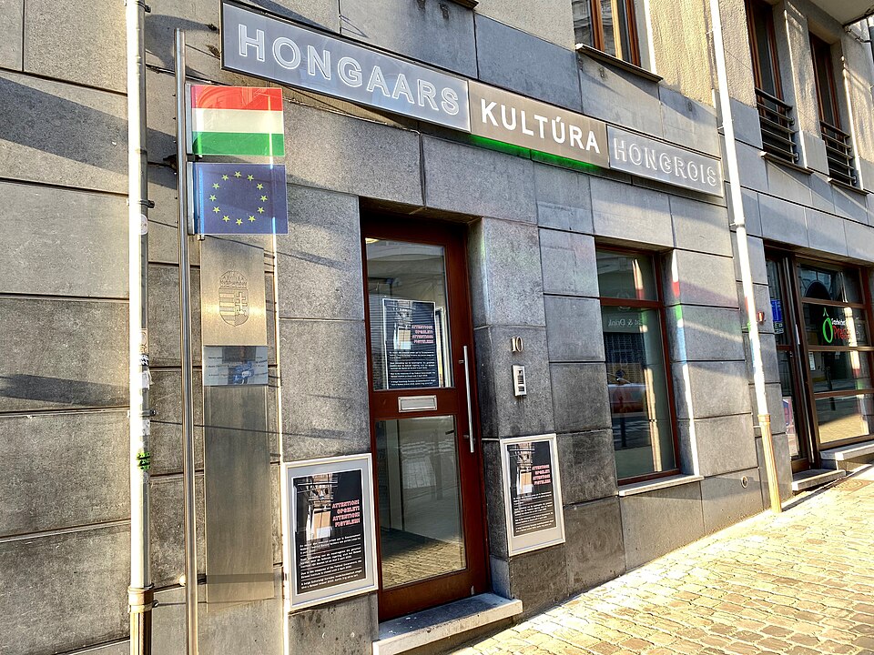 Plik:Hungarian Cultural Center Brussels.jpg